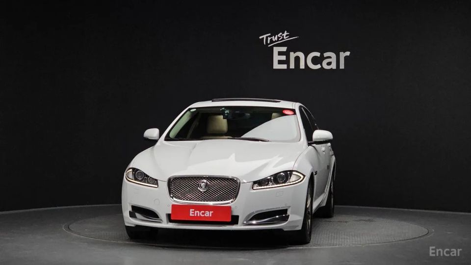 Jaguar xf