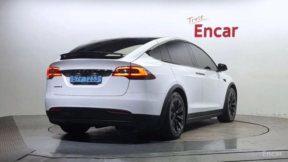 Tesla model-x