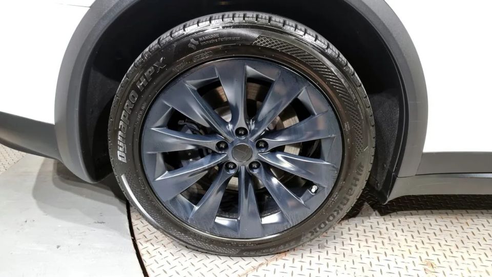 Tesla model-x