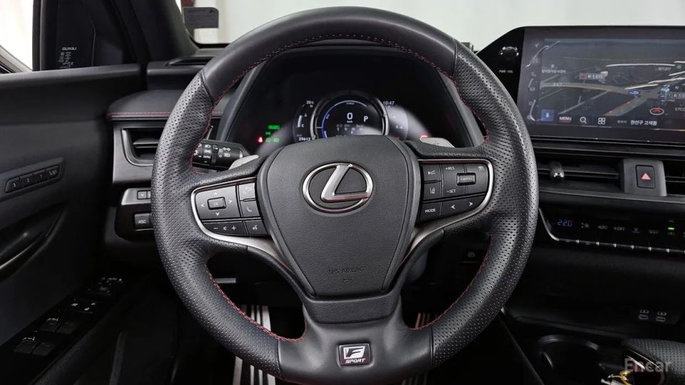 Lexus UX