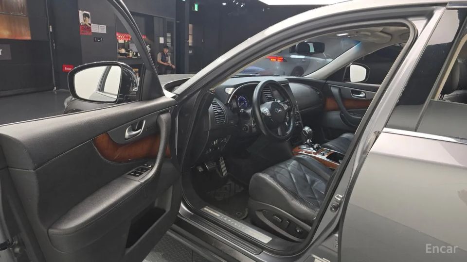 Infiniti FX