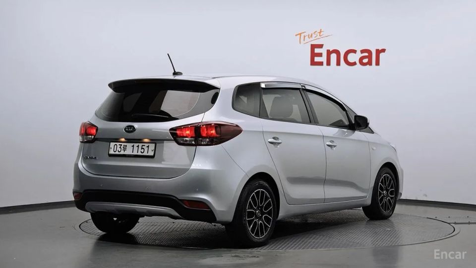 Kia Carens