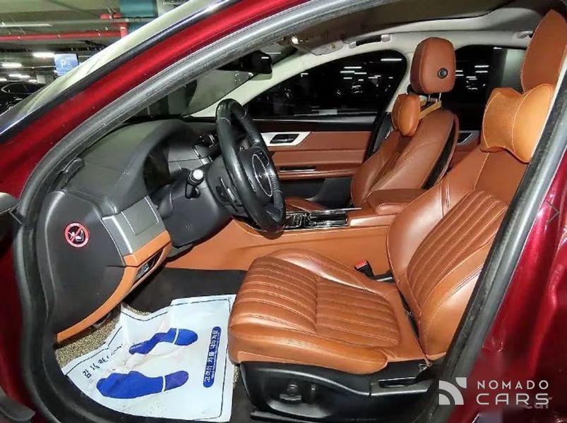 Jaguar xf