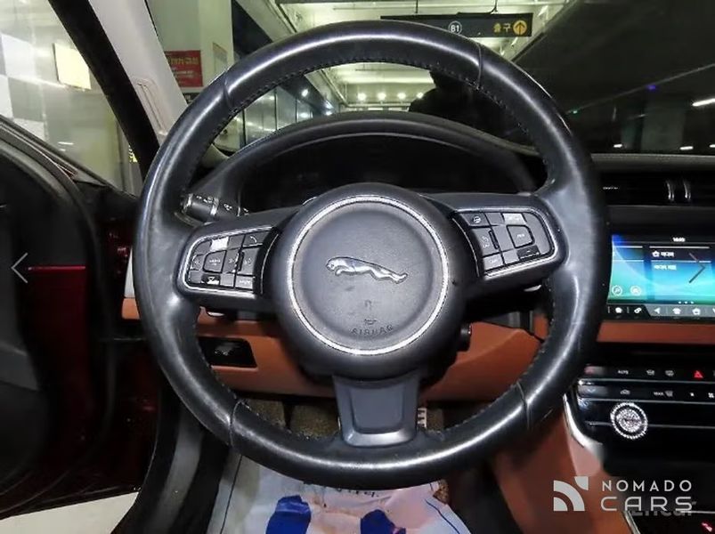 Jaguar xf