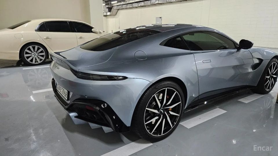 Astonmartin Vantage