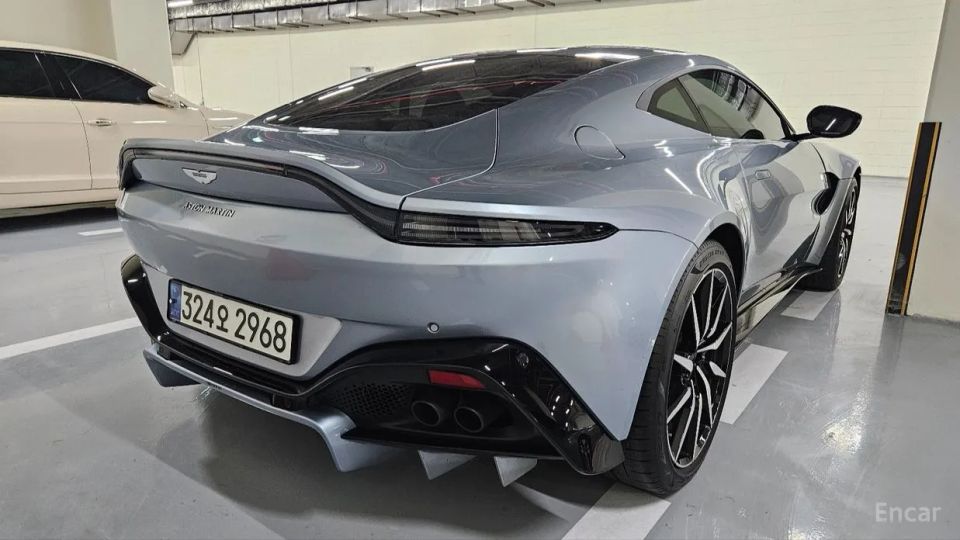 Astonmartin Vantage