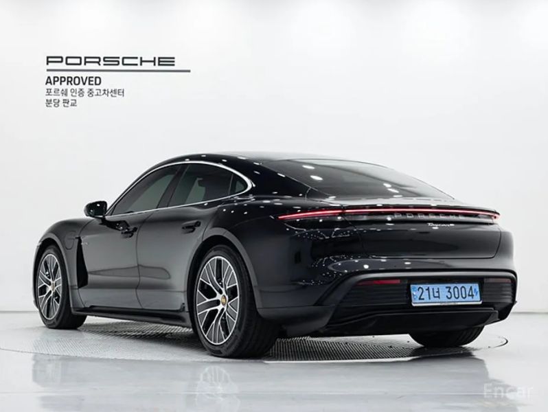 Porsche Taycan