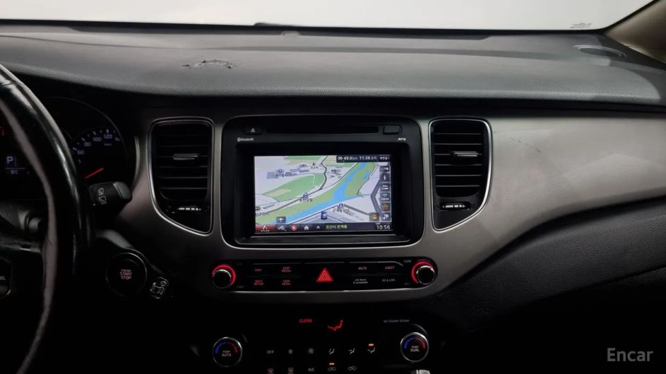 Kia Carens