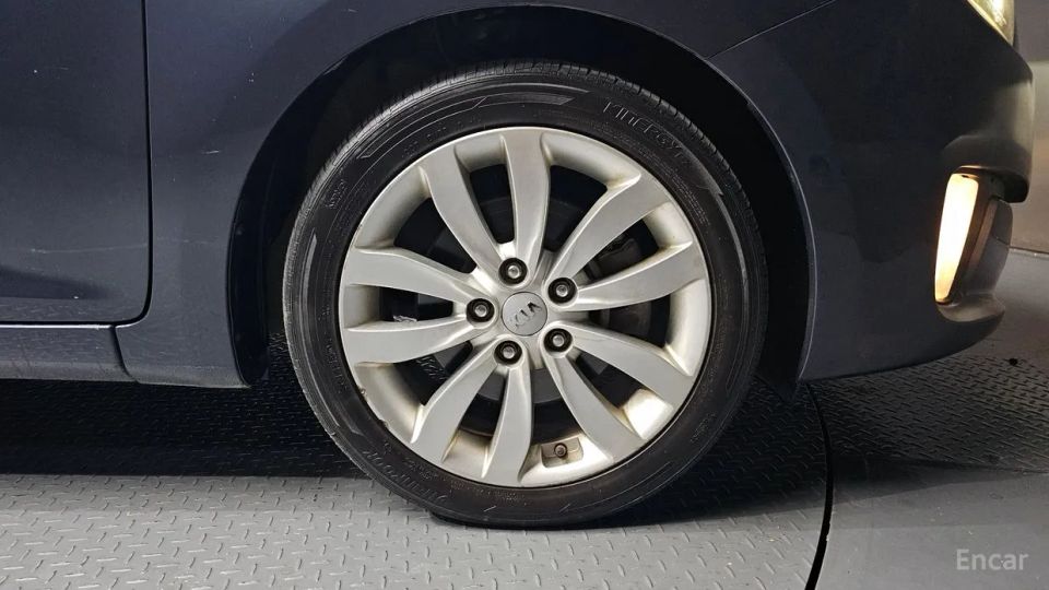 Kia Carens