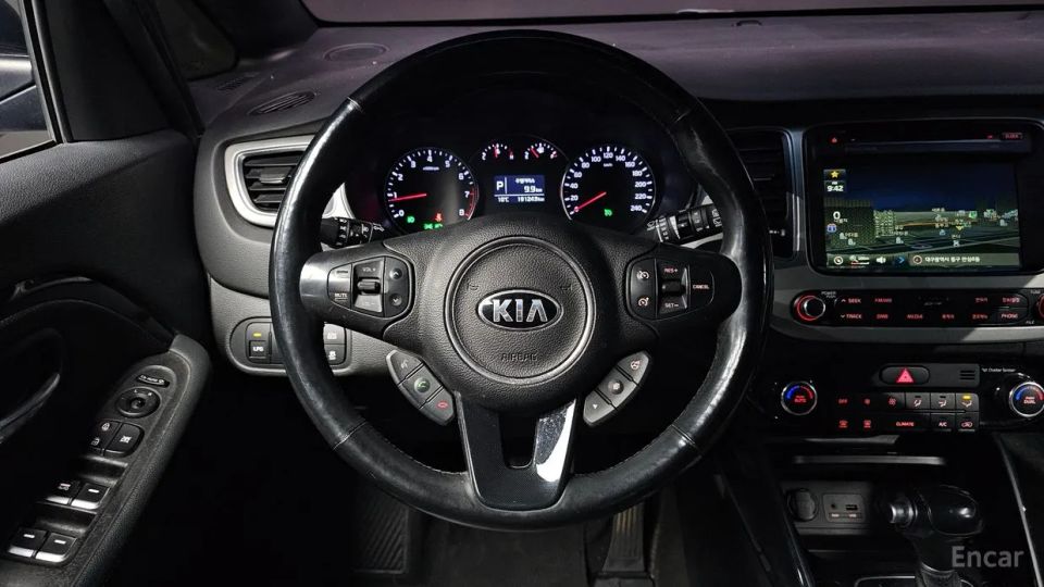 Kia Carens