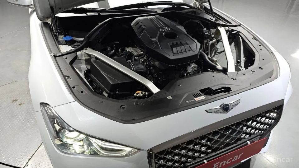 Genesis G70