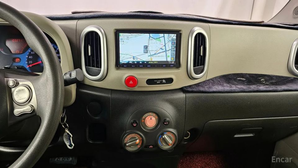 Nissan Cube