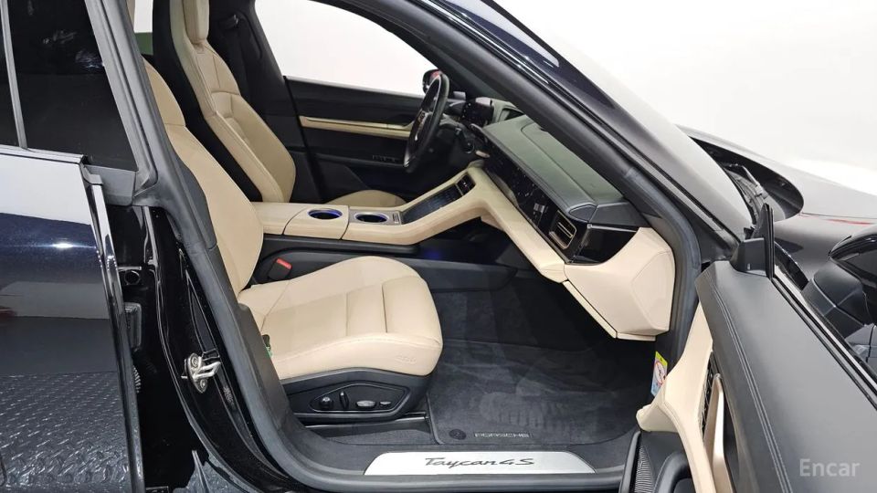 Porsche Taycan