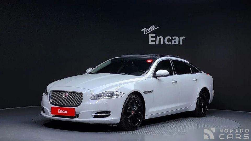 Jaguar XJ