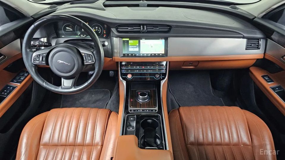 Jaguar xf