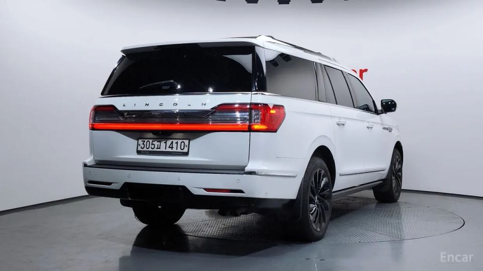 Lincoln Navigator