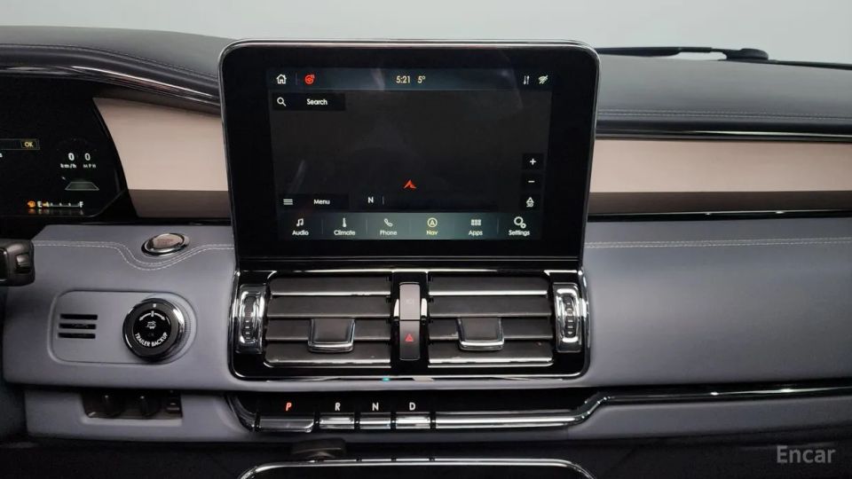 Lincoln Navigator