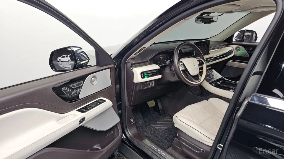 Lincoln Aviator