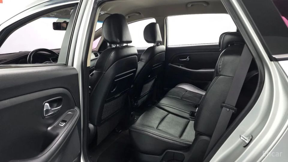 Kia Carens