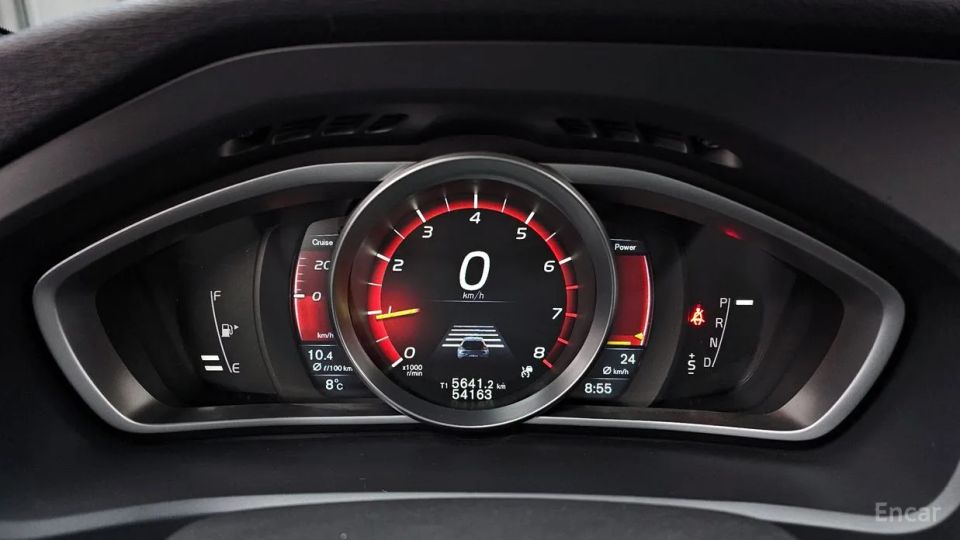 Volvo V40