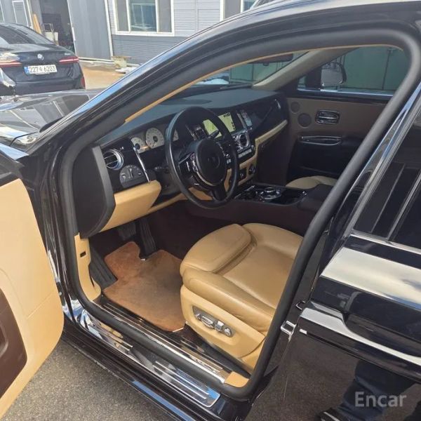 Rolls-Royce Ghost