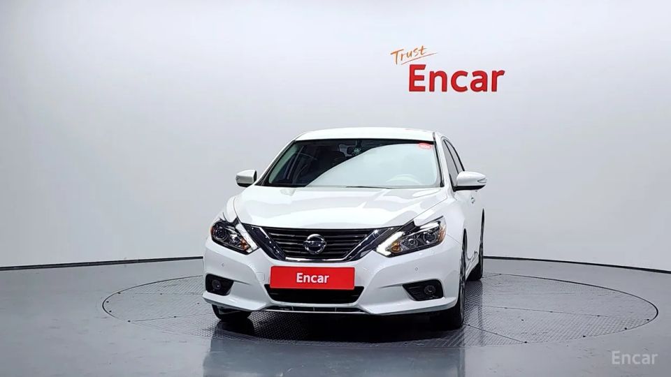 Nissan altima