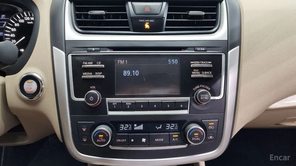 Nissan altima