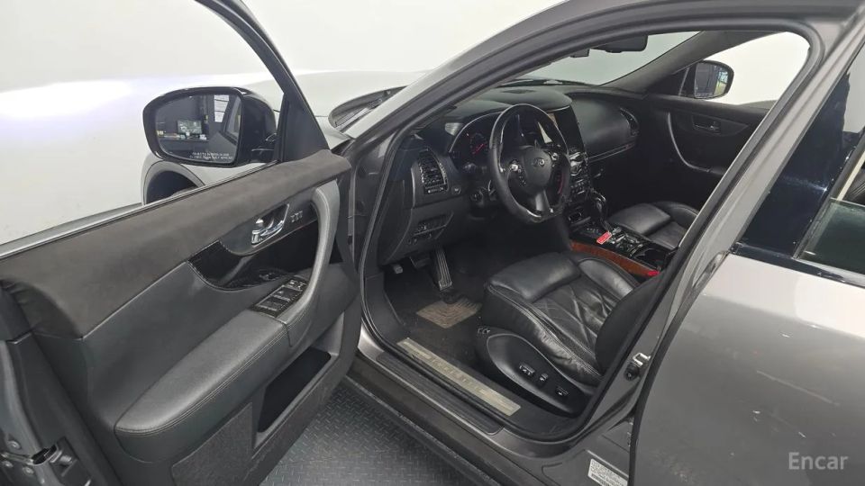 Infiniti FX