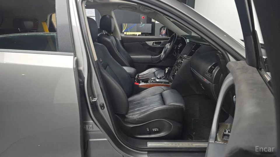 Infiniti FX