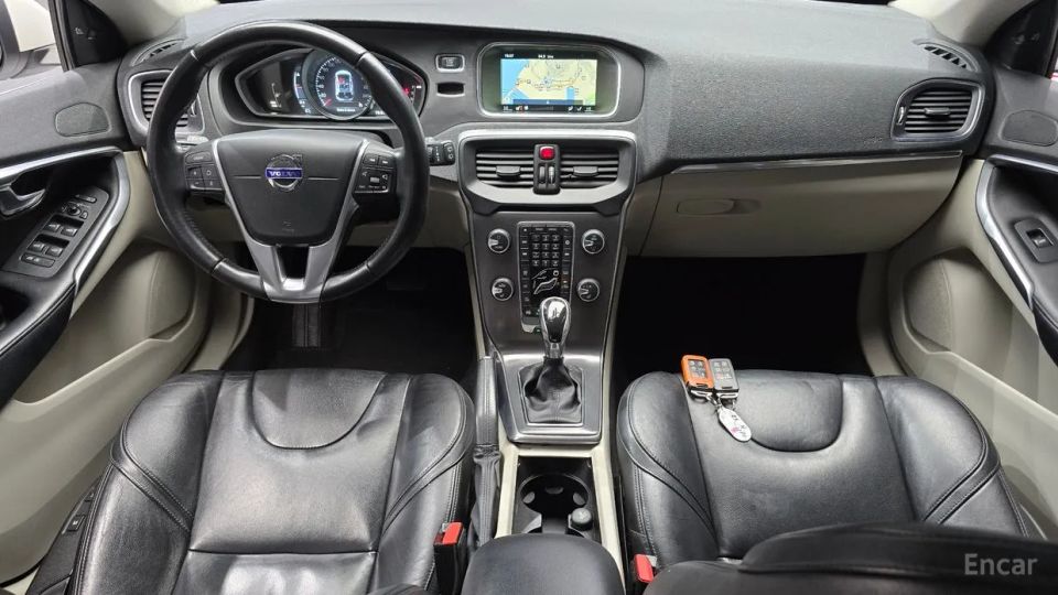 Volvo V40