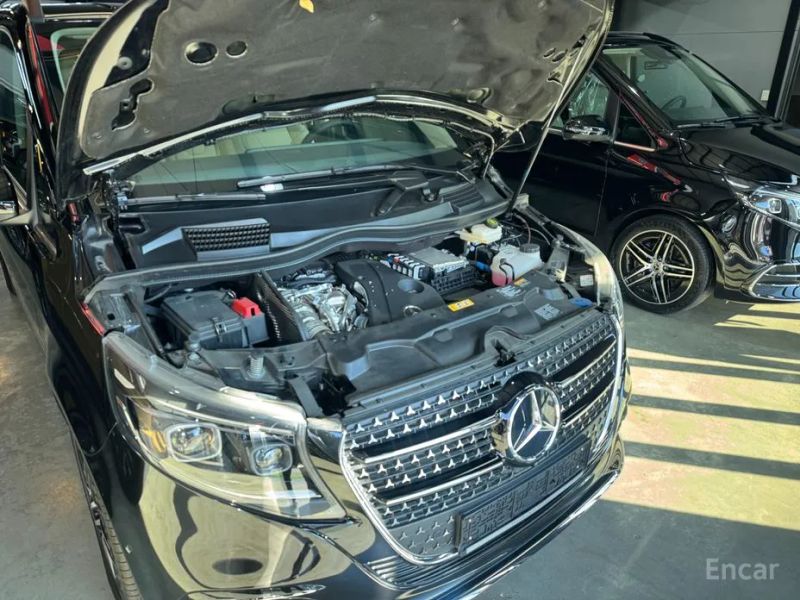 Mercedes-Benz V-Class