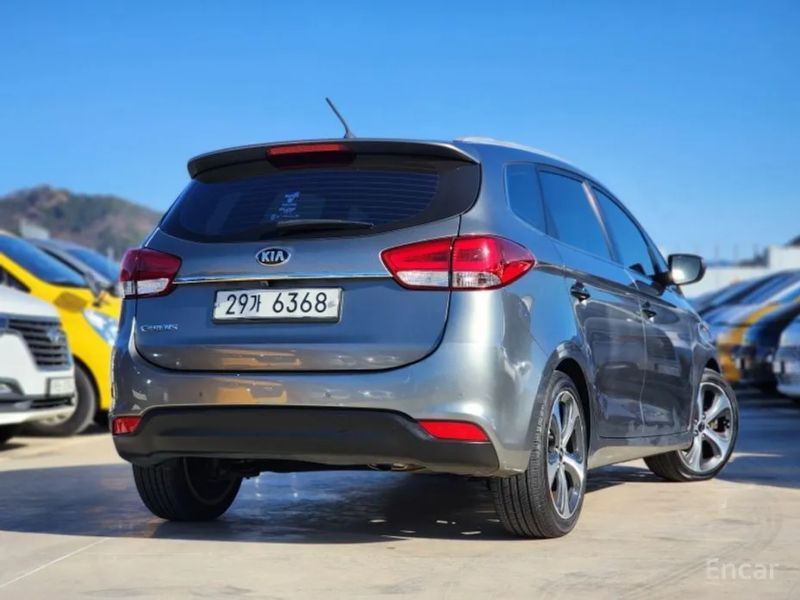 Kia Carens