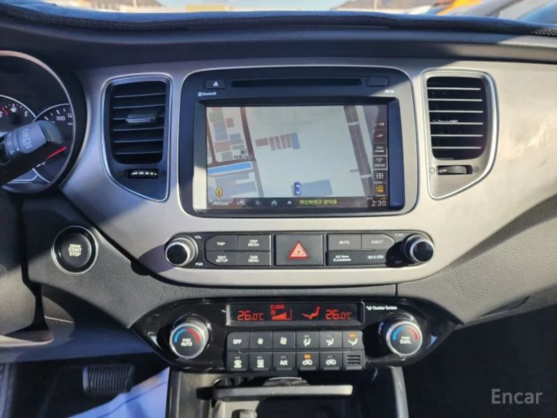Kia Carens