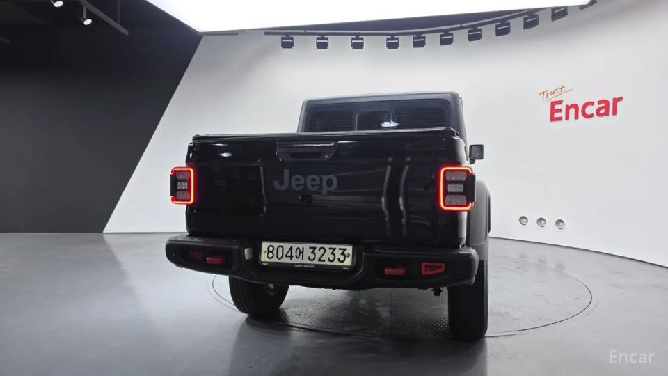 Jeep gladiator