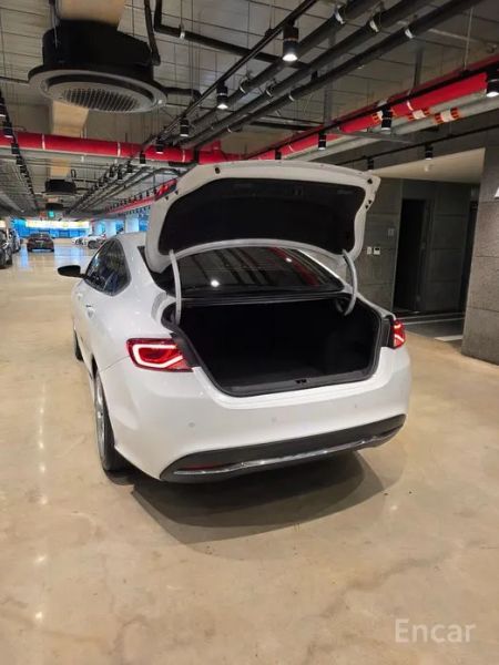 Chrysler 200