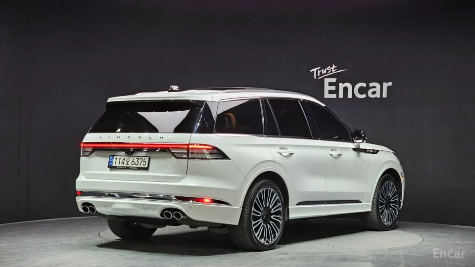 Lincoln Aviator