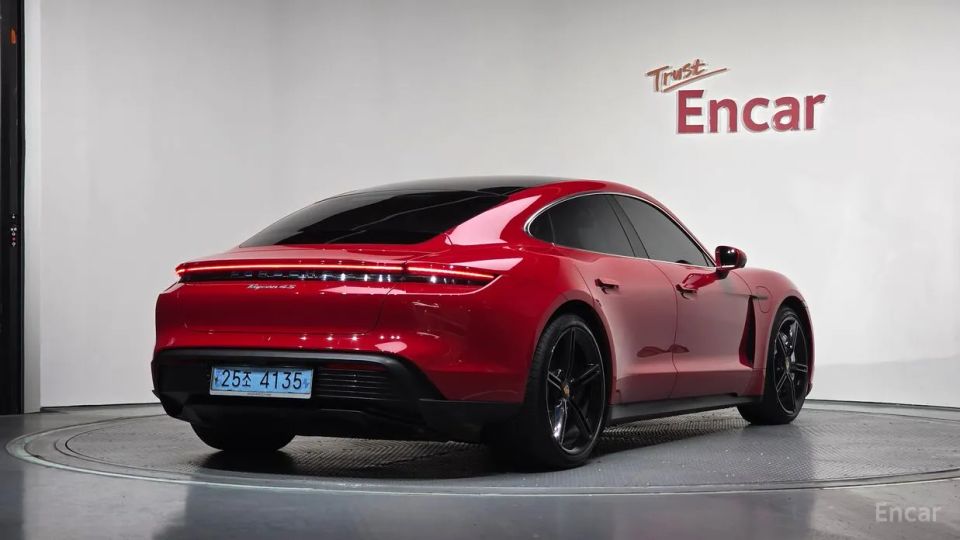 Porsche Taycan