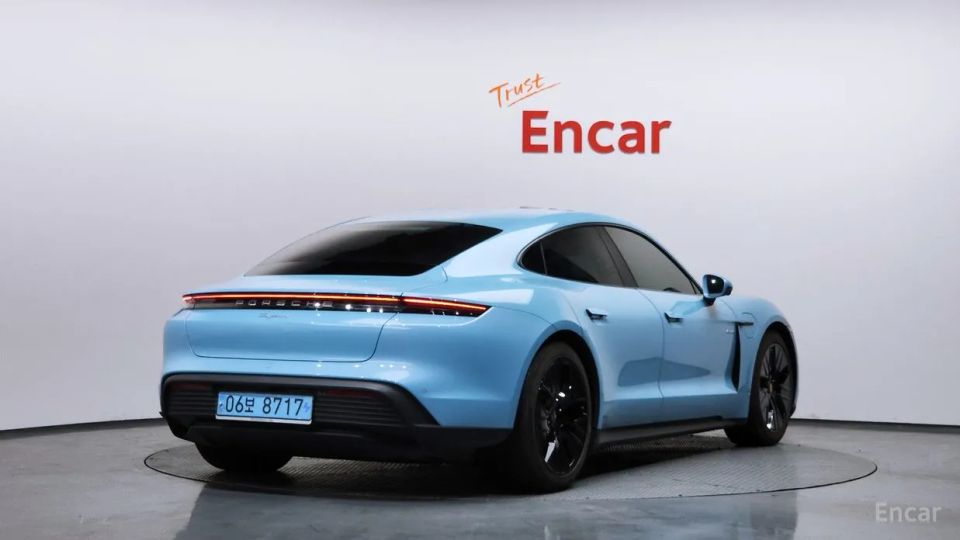 Porsche Taycan