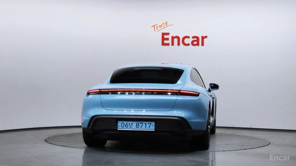 Porsche Taycan