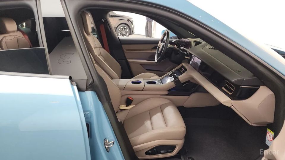 Porsche Taycan