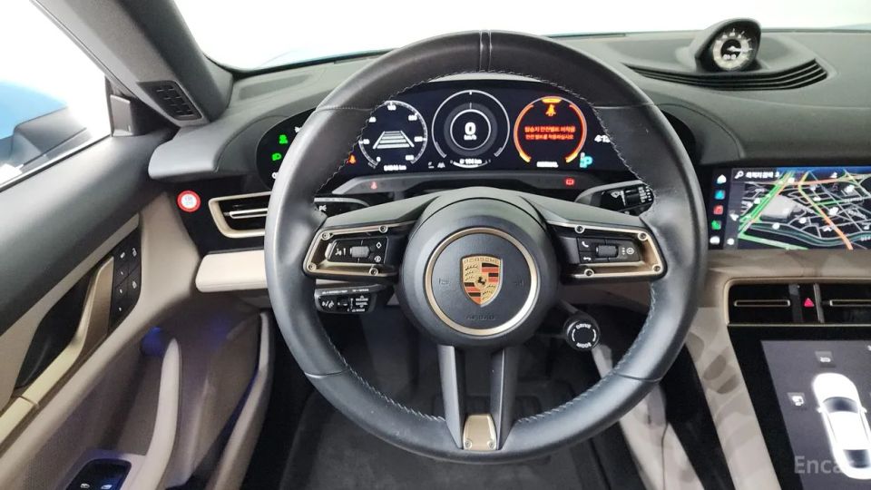 Porsche Taycan