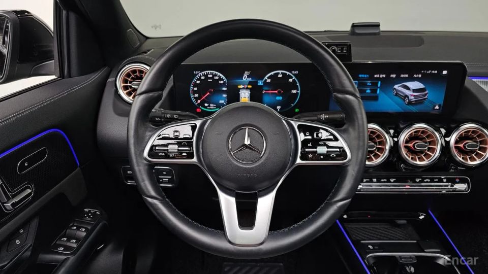 Mercedes-Benz EQA