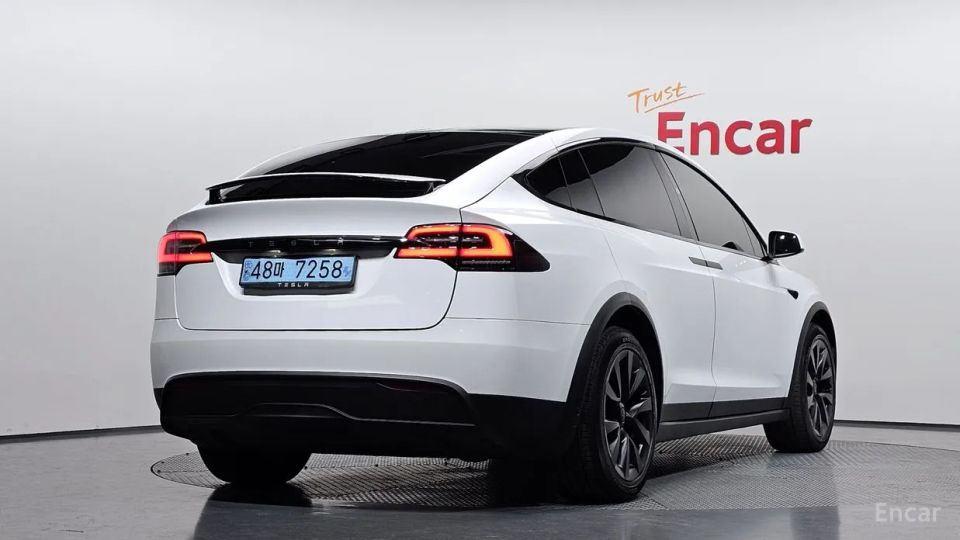 Tesla model-x