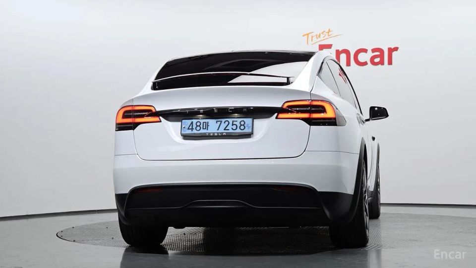 Tesla model-x