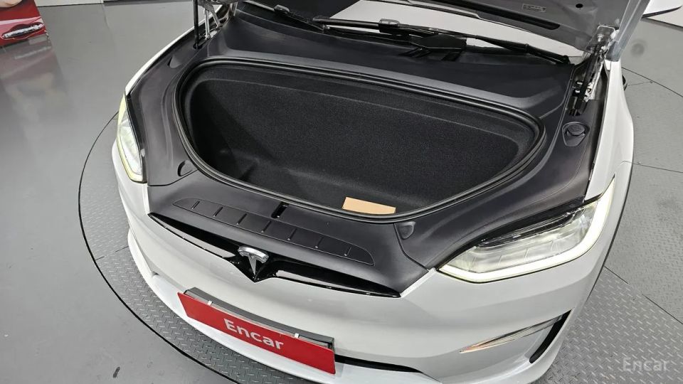 Tesla model-x