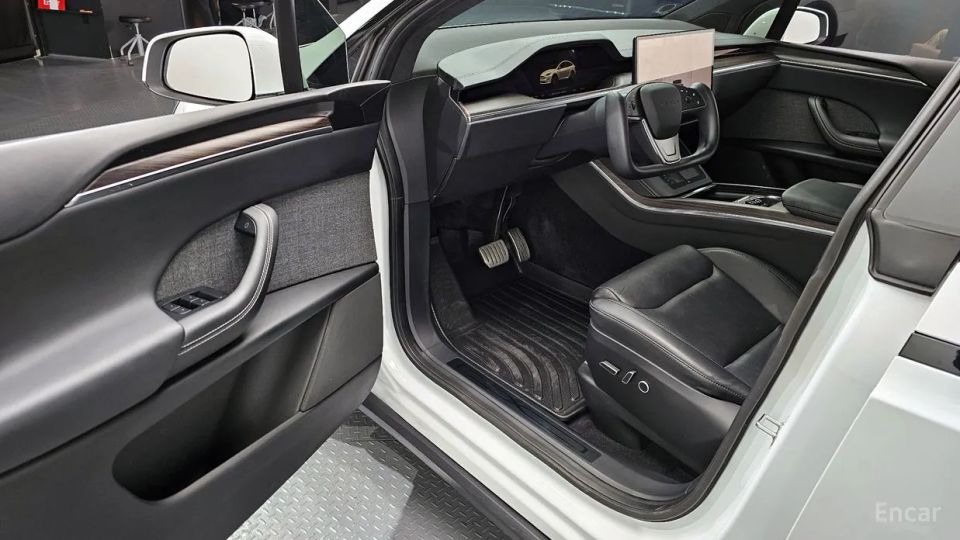Tesla model-x