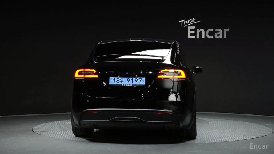 Tesla model-x