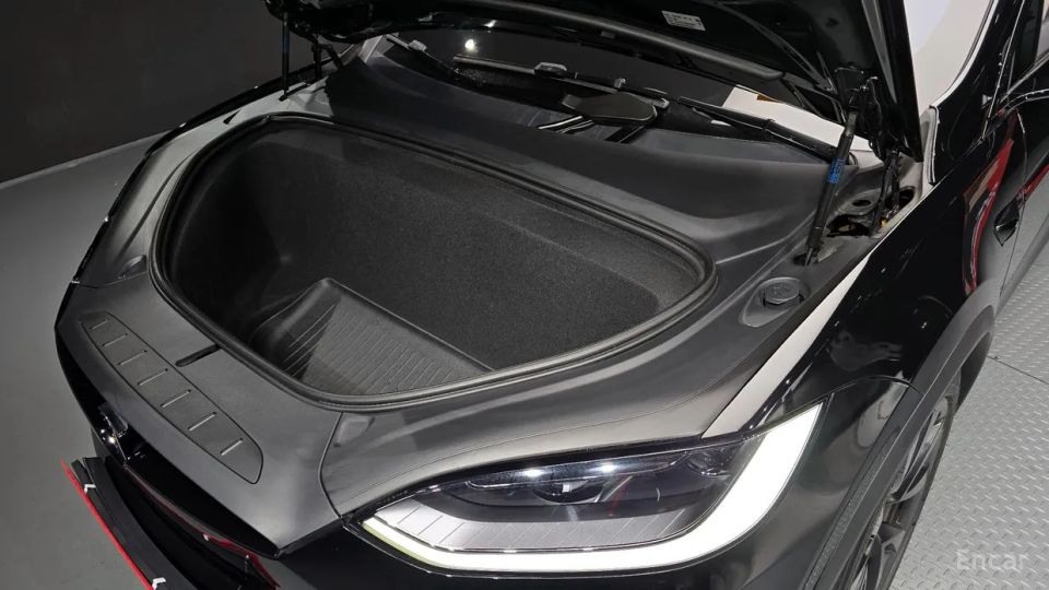 Tesla model-x