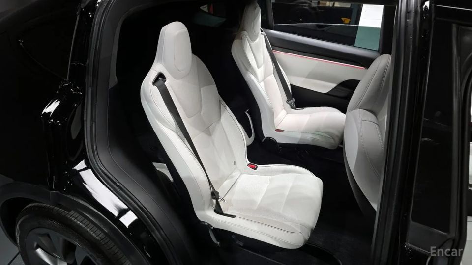 Tesla model-x