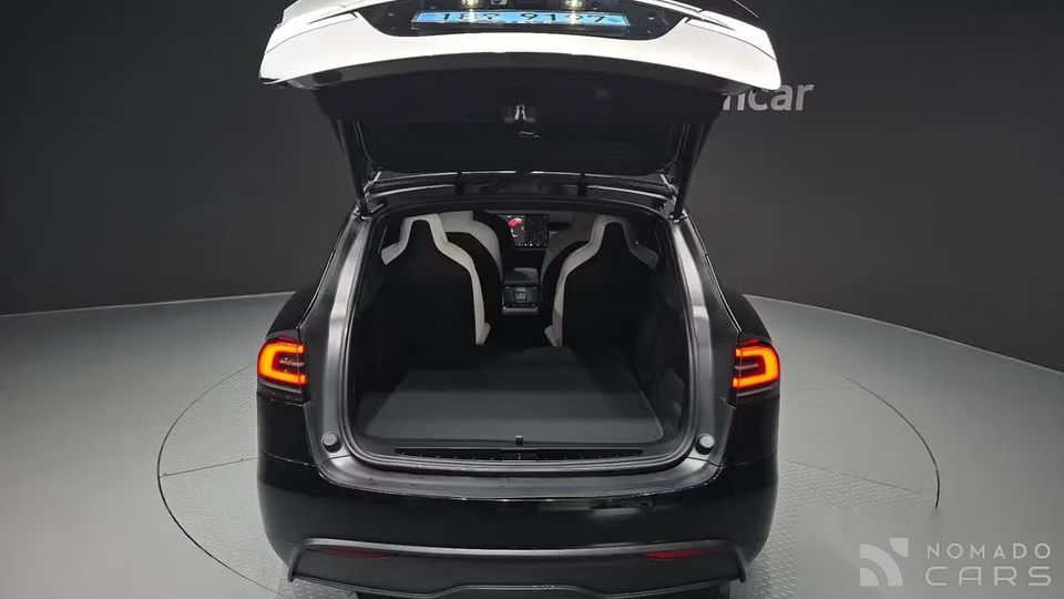 Tesla model-x